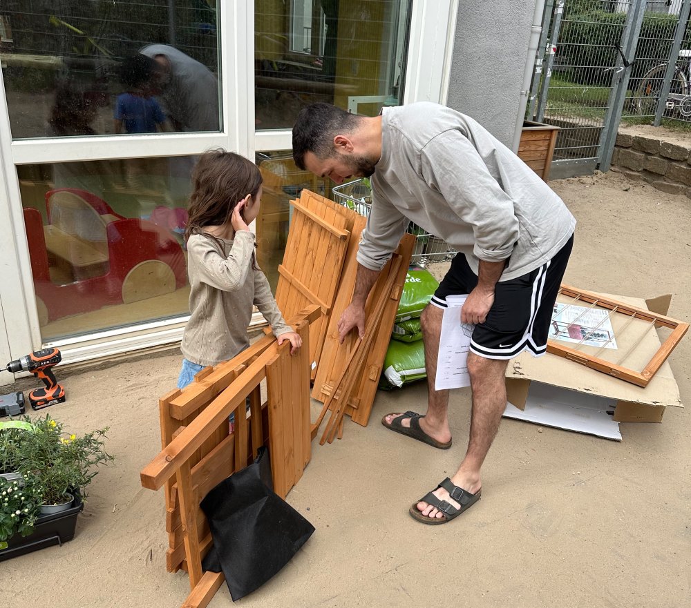 Moabit blüht auf – Gemeinsam den Kita-Garten gestalten Moabit blüht auf – Gemeinsam den Kita-Garten gestalten